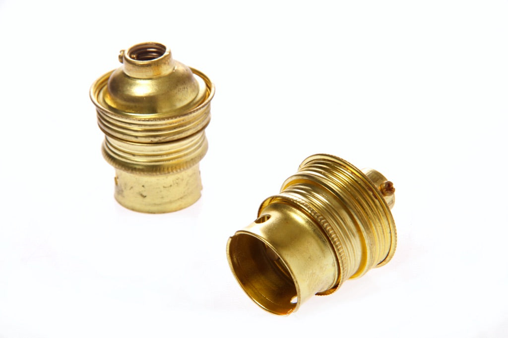 793517-LAMP HOLDER EUROPEAN BRASS, B-22 WITH BUSHING 3/8?