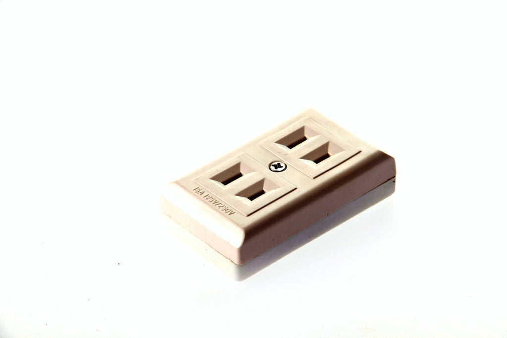 792977-RECEPTACLE CABIN SURFACE, DOUBLE