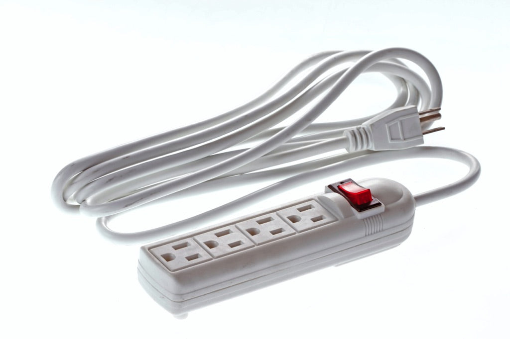 792998-RECEPTACLE 4WAYS USA/JAPANESE, PLUG 2 FLAT PINS W/7MTR CORD