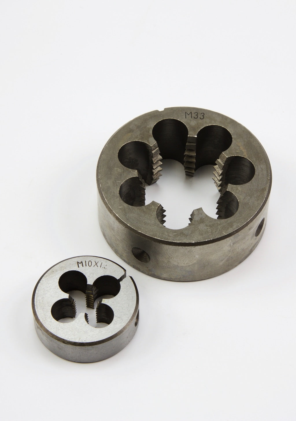 631708-DIE ROUND ADJ METRIC COARSE, M2.0XP0.40XOD16MM CARBON STEEL