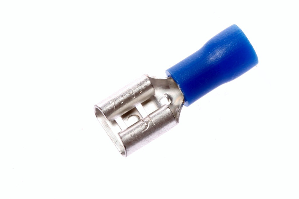 794548-TERMINAL LUG INSULATED, RECEPTACLE 2MM2 W:4MM BLUE