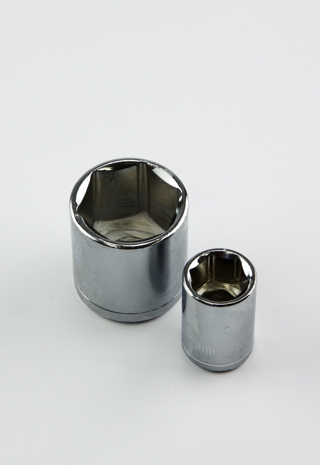 610256-SOCKET WRENCH 6-POINT, 12.7MM/SQ DRIVEX23MM